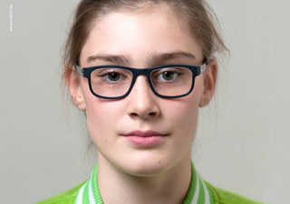Anna_wears_Friedrich_Wilhelm_black.jpg